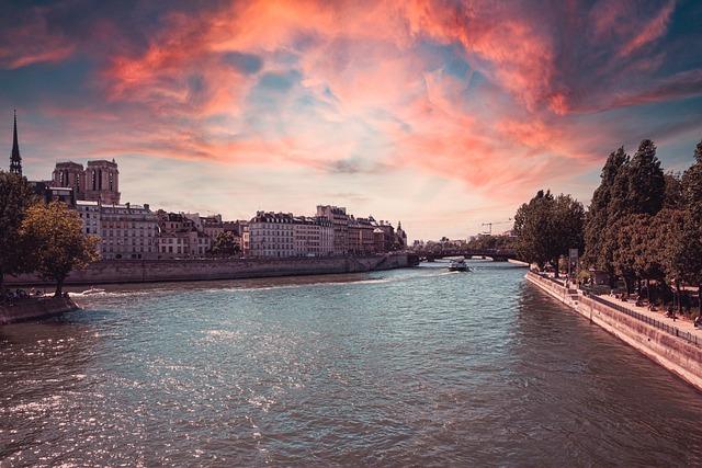 combined guided tour in paris