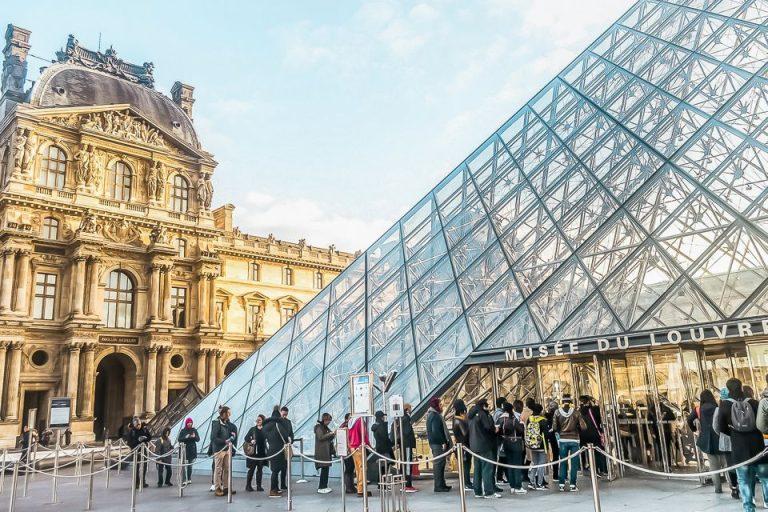 timed entery ticket louvre museum